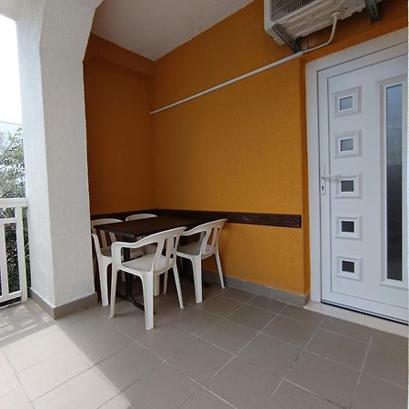 Studio Apartmani Marinella Baška Voda Habitación foto